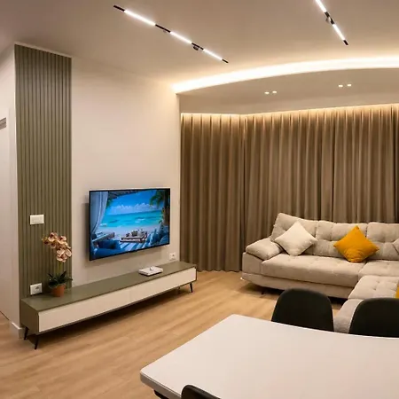 Seascape Premium Beachfront Golem *