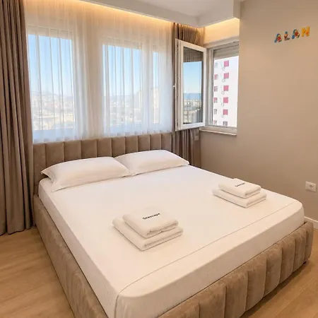 Seascape Premium Beachfront Golem